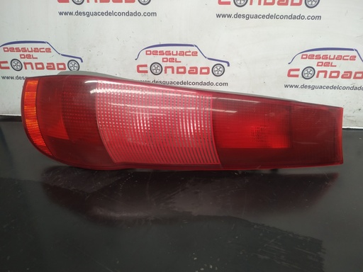 [215911] PILOTO TRASERO DERECHO