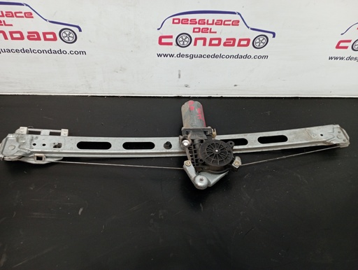 [170055] ELEVALUNAS DELANTERO DERECHO