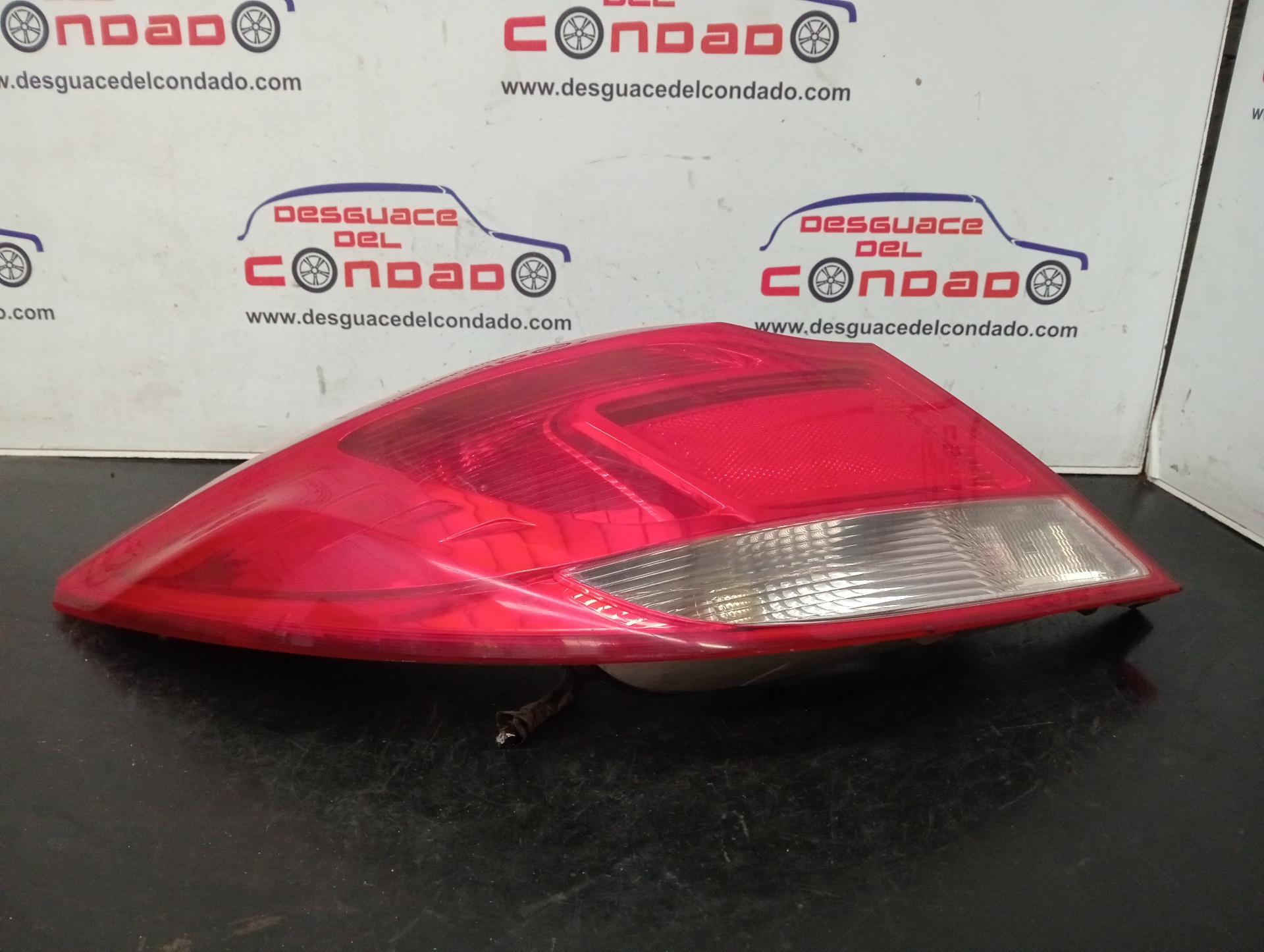 PILOTO TRASERO IZQUIERDO