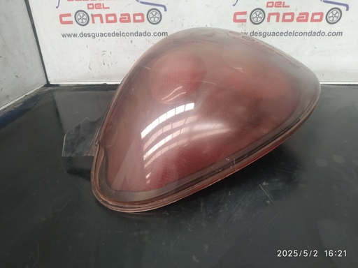 [213316] PILOTO TRASERO IZQUIERDO