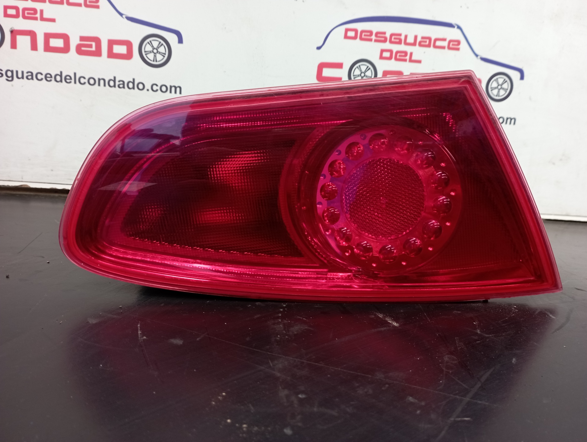 PILOTO TRASERO IZQUIERDO INTERIOR