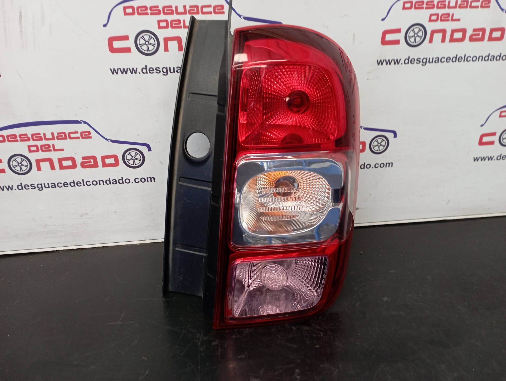 PILOTO TRASERO DERECHO