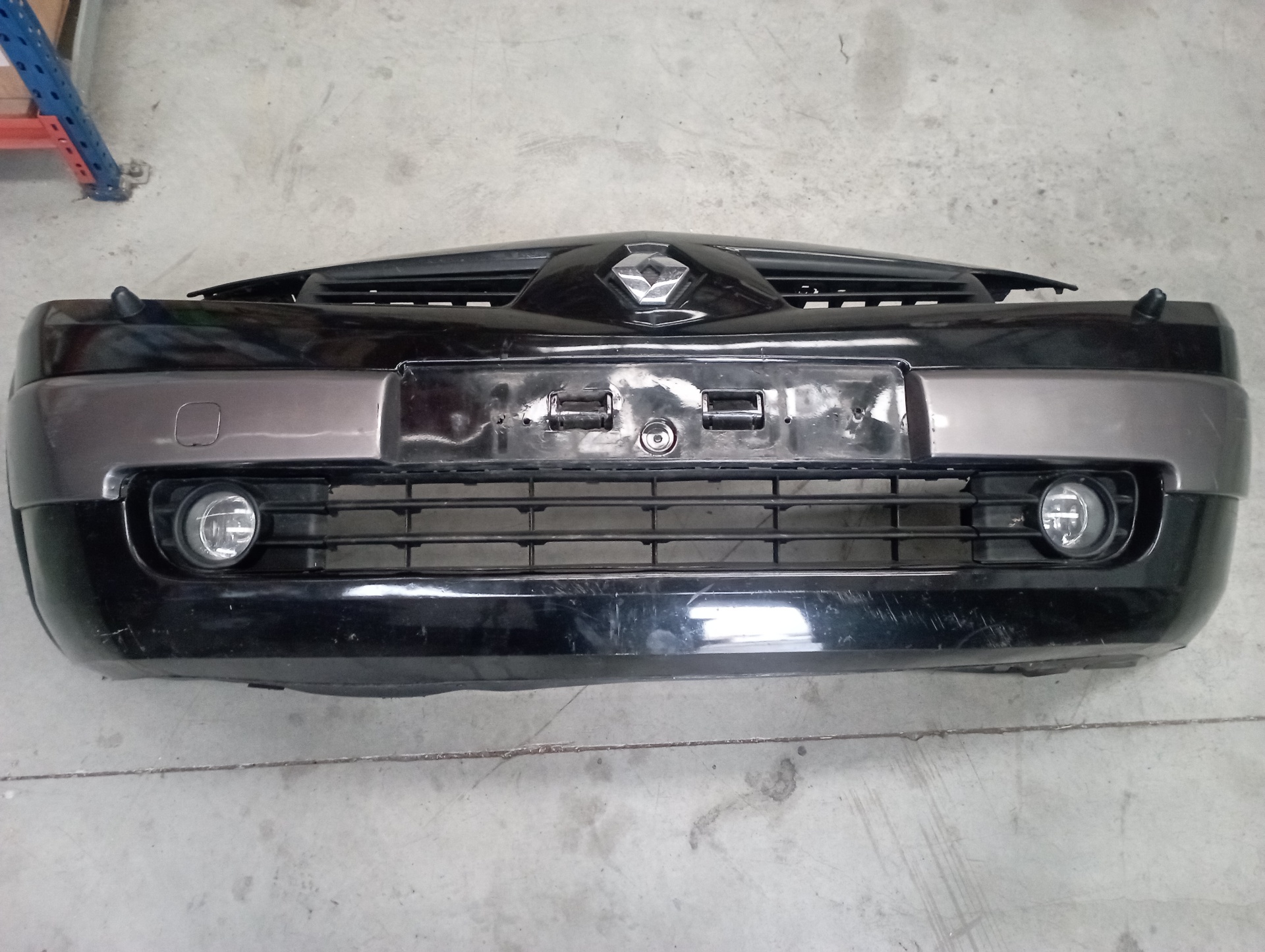 PARAGOLPES DELANTERO