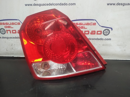 [218002] PILOTO TRASERO IZQUIERDO