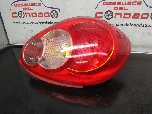 [101756] PILOTO TRASERO IZQUIERDO