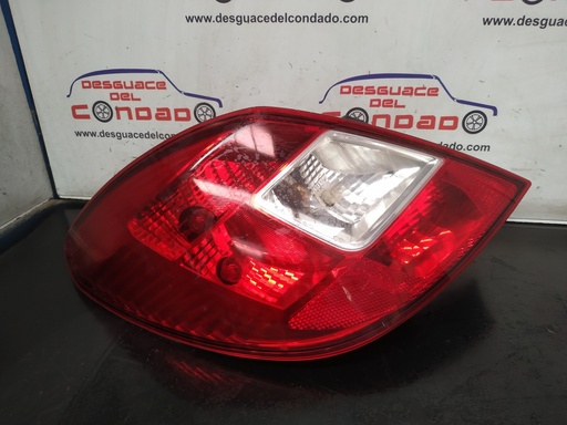 [172982] PILOTO TRASERO IZQUIERDO